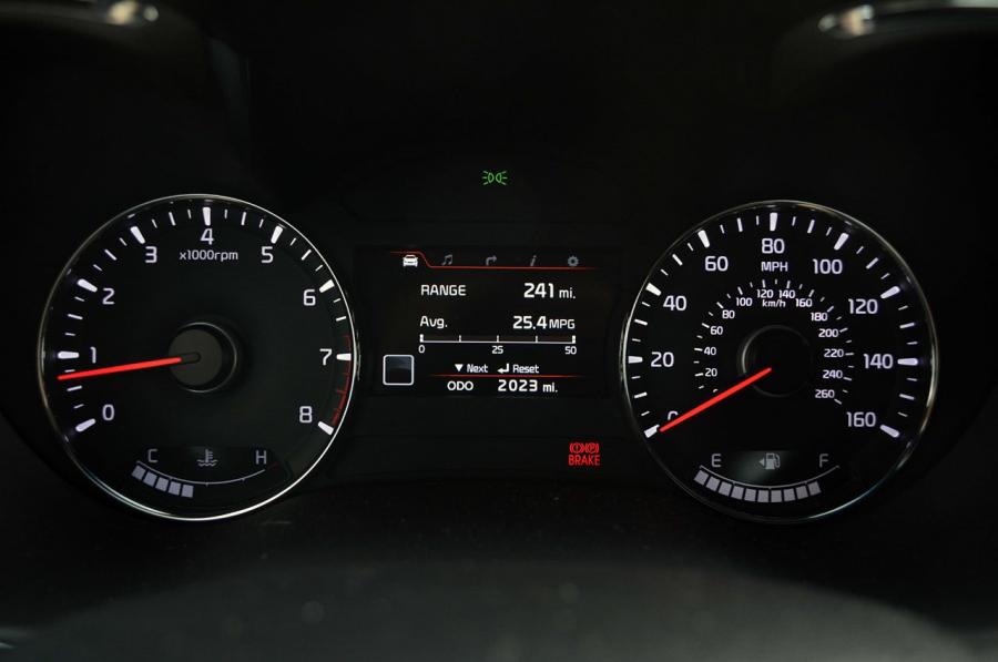  Kia Forte Koup SX 2014 года  (фото 28 из 36)